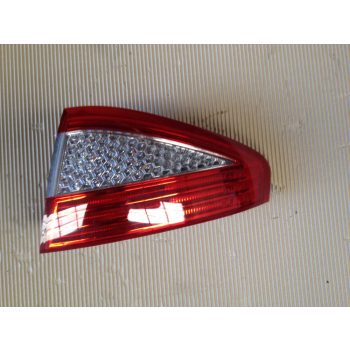Ford Mondeo Lámpa