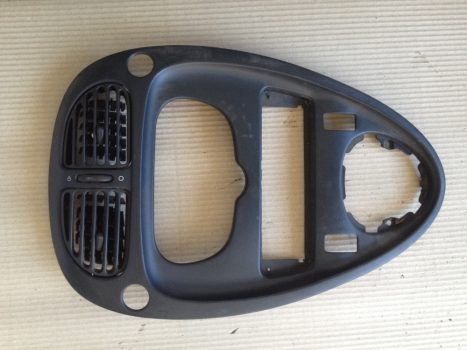 Citroen Xsara Picasso Középkonzol burkolat