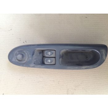 Renault Clio II/ Renault Thalia Ablakemelő kapcsoló