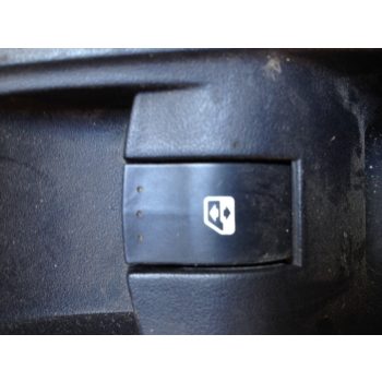 Renault Clio II/ Renault Thalia Ablakemelő kapcsoló