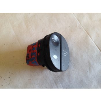 Ford Fiesta Ablakemelő kapcsoló