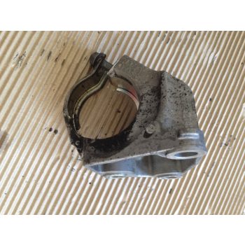 Renault Clio IV Féltengely tartó