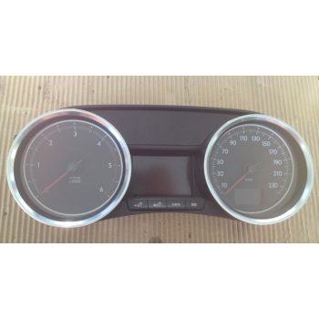 Peugeot 508 Óracsoport