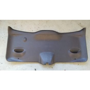 Ford Focus I Csomagtérajtó burkolat