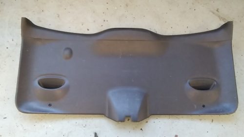 Ford Focus I Csomagtérajtó burkolat