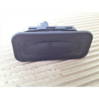 Renault Clio III Csomagtérajtó mikrokapcsoló