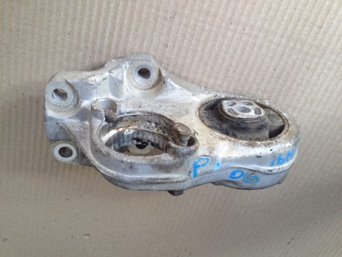 Citroen Xsara Picasso Féltengely tartó